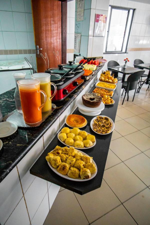 Hotel Piramide Pituba - Av Paulo Vi 3*